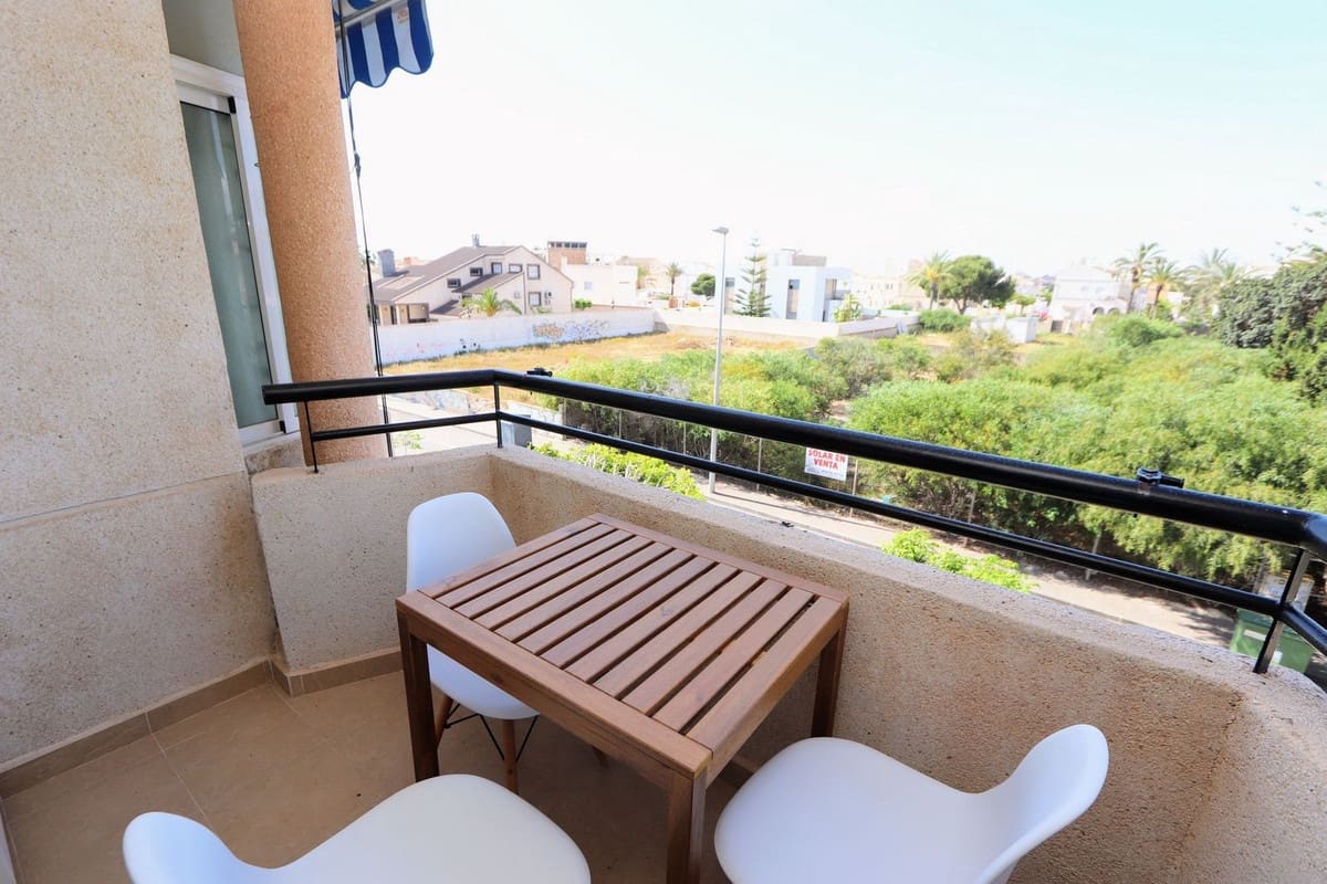 Apartment for sale in Pilar de la Horadada - € 124,900 (Ref: 9828903)