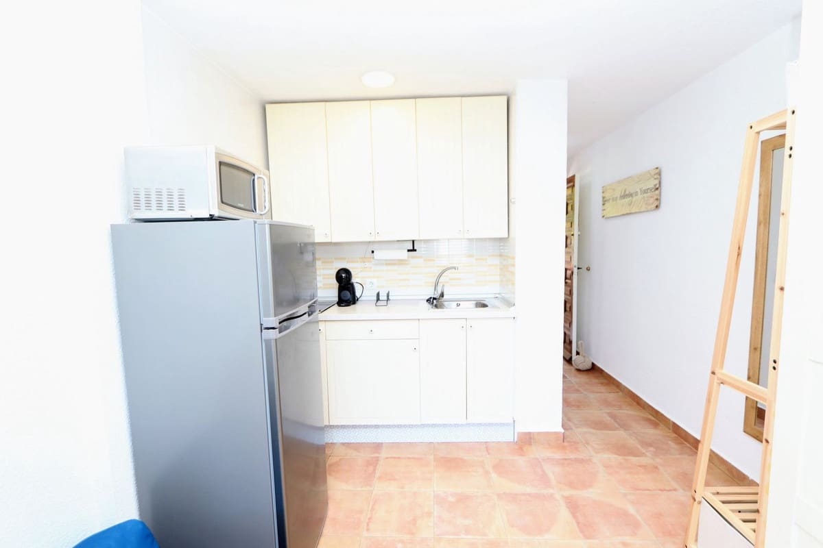 Apartment for sale in Pilar de la Horadada - € 124,900 (Ref: 9828903)