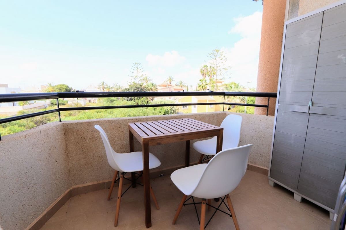 Apartment for sale in Pilar de la Horadada - € 124,900 (Ref: 9828903)