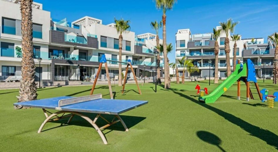 2 quarto Apartamento para venda em El Raso - 295 000 € (Ref: 9828906)