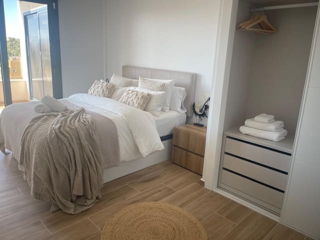 2 bedroom Apartment for sale in Villamartín - Las Filipinas, Orihuela with pool - € 299,000 (Ref: 9831126)