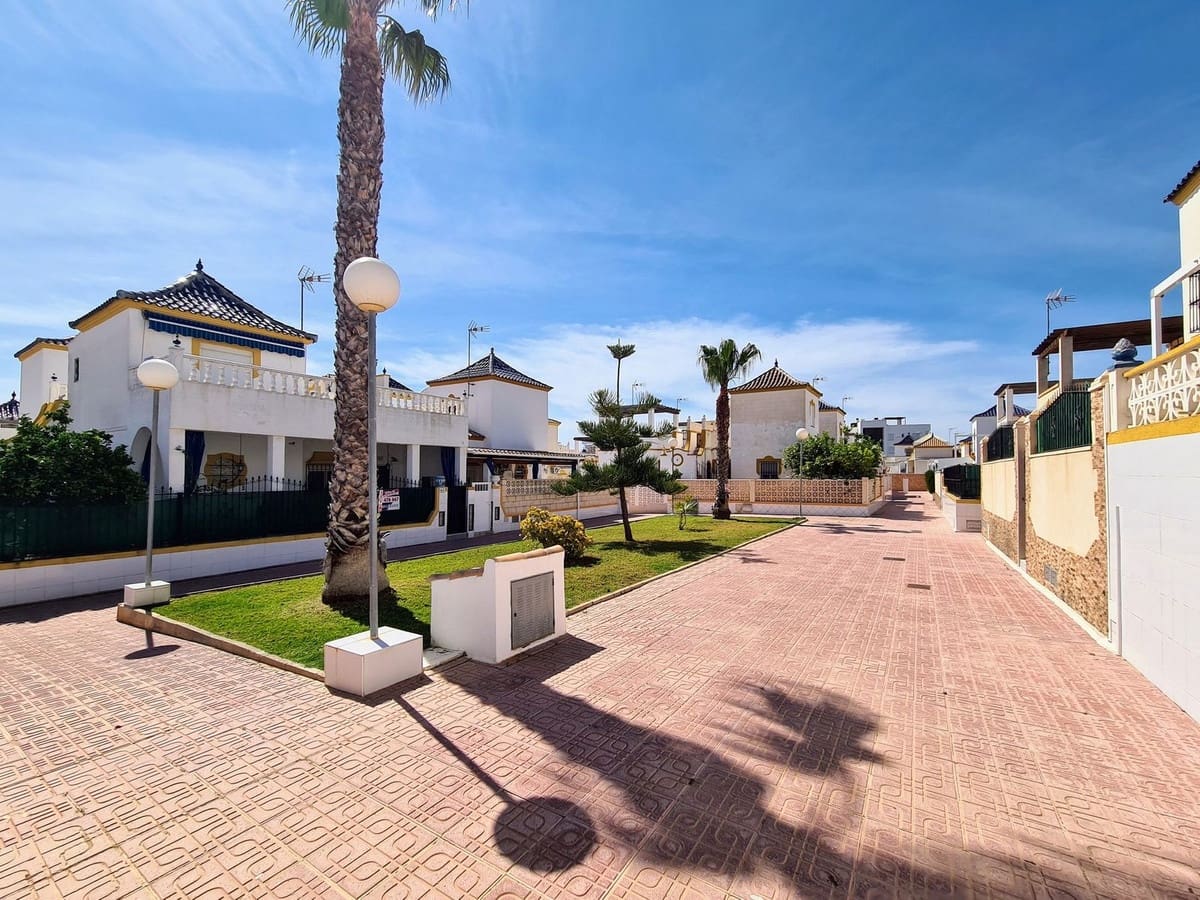 2 quarto Moradia Geminada para venda em Los Altos com piscina - 119 000 € (Ref: 9831133)