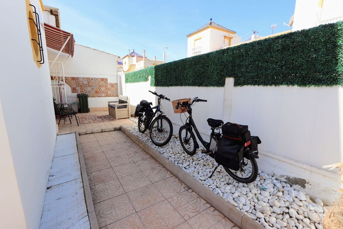 2 quarto Moradia Geminada para venda em Los Altos com piscina - 119 000 € (Ref: 9831133)
