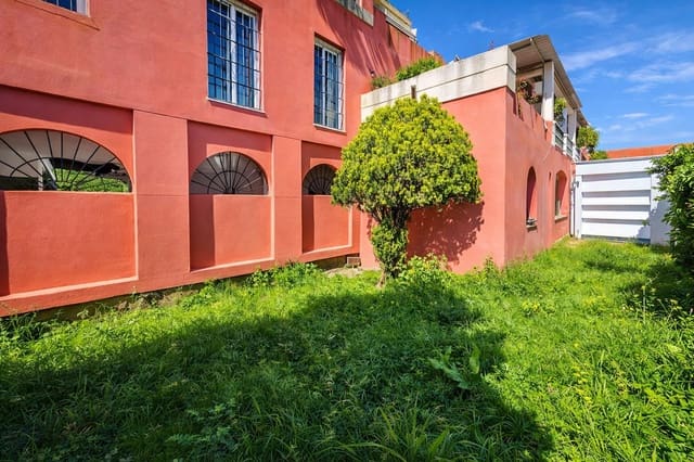 3 quarto Apartamento de Praia para venda em La Duquesa / Puerto de la Duquesa, Manilva com garagem - 275 000 € (Ref: 9833528)
