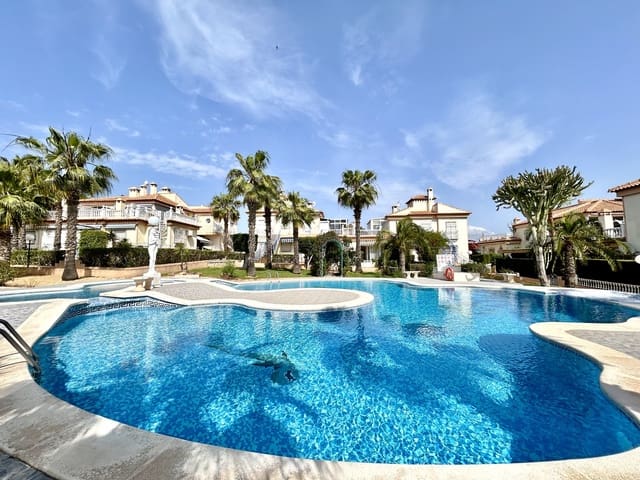 2 Zimmer Apartment zu verkaufen in Punta Prima, Torrevieja mit Garage - 185.000 € (Ref: 9833550)