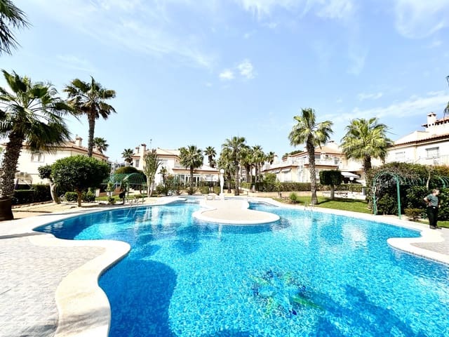 2 Zimmer Apartment zu verkaufen in Punta Prima, Torrevieja mit Garage - 185.000 € (Ref: 9833550)