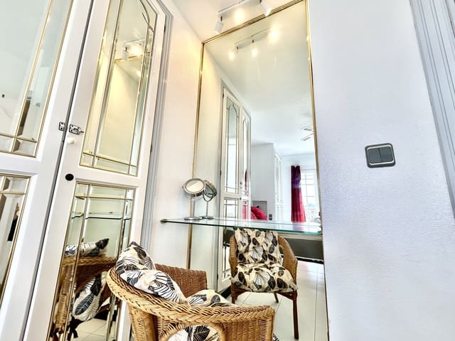 2 Zimmer Apartment zu verkaufen in Punta Prima, Torrevieja mit Garage - 185.000 € (Ref: 9833550)