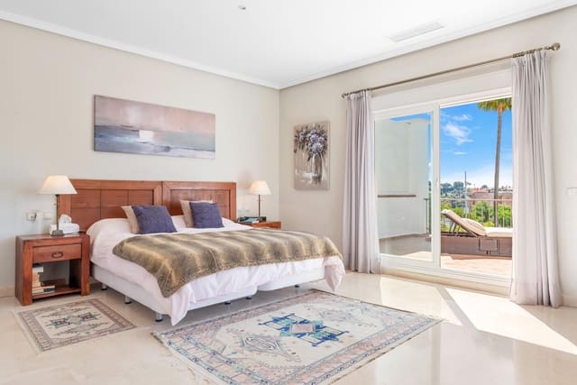 6 bedroom Villa for sale in Benahavís pueblo, Benahavís with pool - € 2,690,000 (Ref: 9836252)