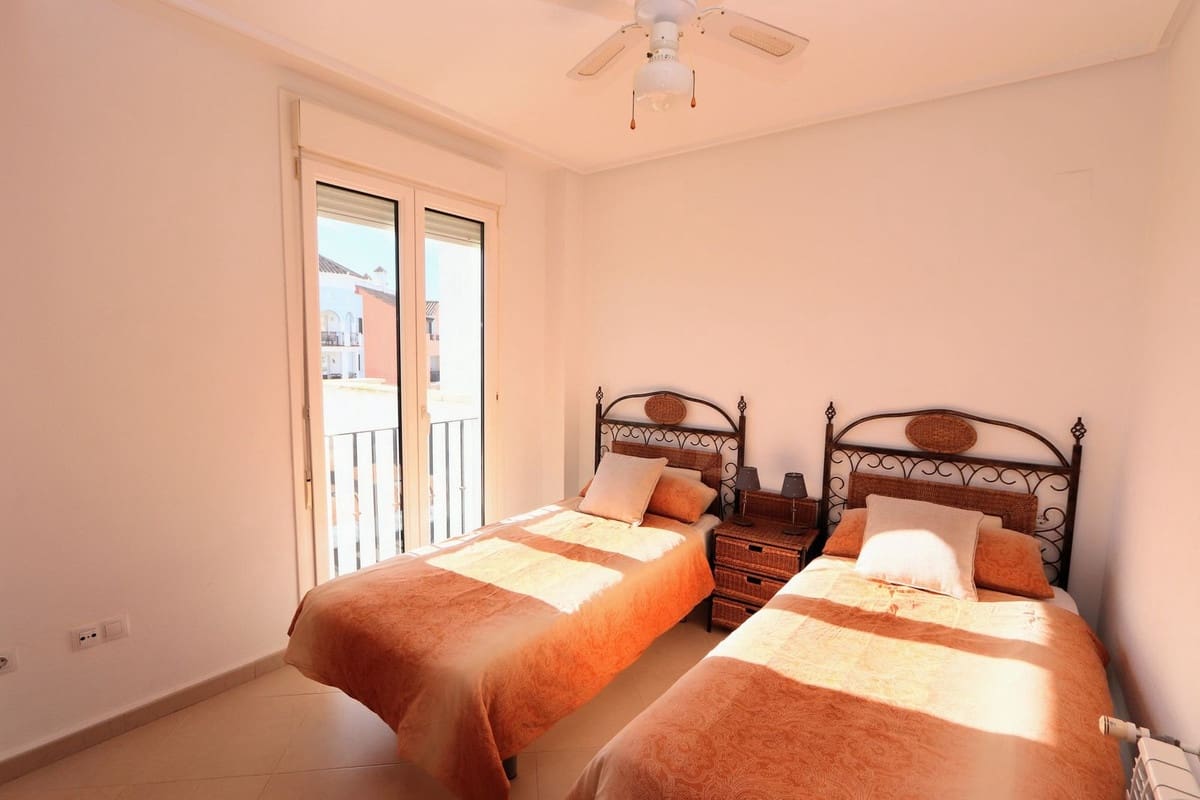 2 sypialnia Apartament na sprzedaż w La Torre Golf Resort z basenem garażem - 170 000 € (Ref: 9836253)