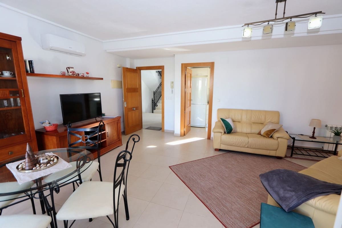 2 sypialnia Apartament na sprzedaż w La Torre Golf Resort z basenem garażem - 170 000 € (Ref: 9836253)