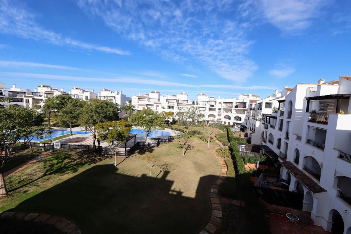 2 sypialnia Apartament na sprzedaż w La Torre Golf Resort z basenem garażem - 170 000 € (Ref: 9836253)