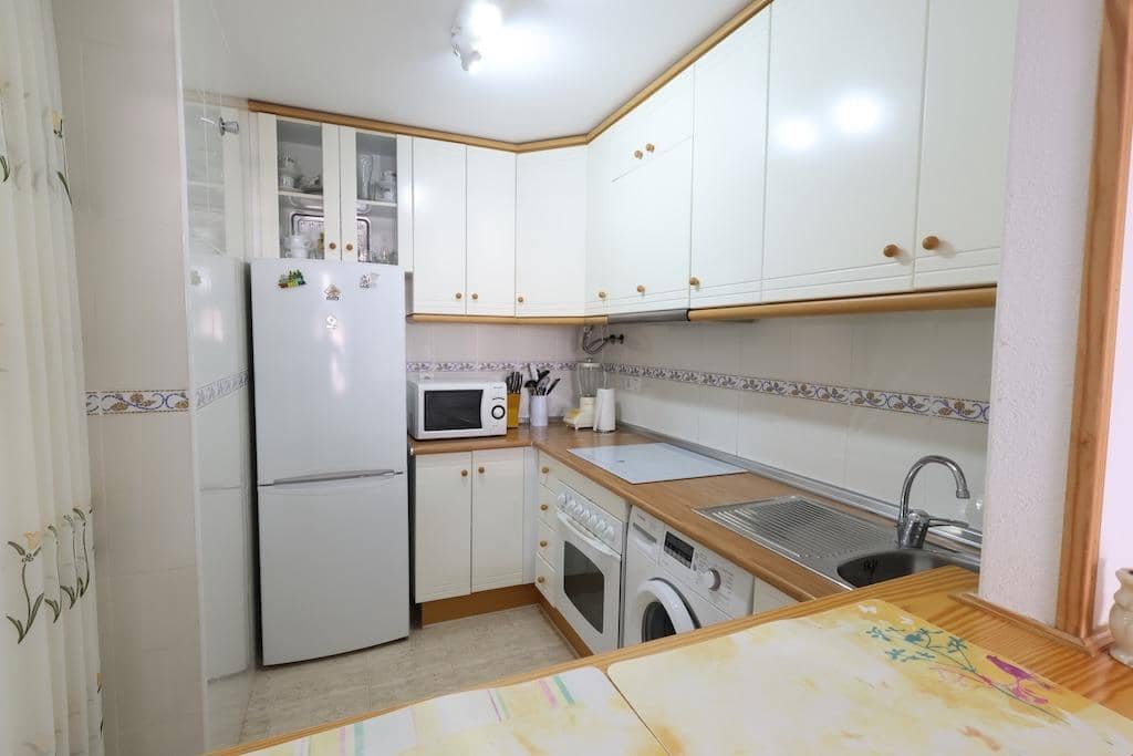 2 bedroom Apartment for sale in Torrevieja with pool garage - € 240,000 (Ref: 9836256)