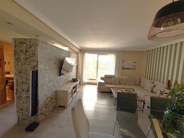 2 slaapkamer Halfvrijstaande villa te koop in Selwo, Estepona met zwembad - € 349.000 (Ref: 9839088)