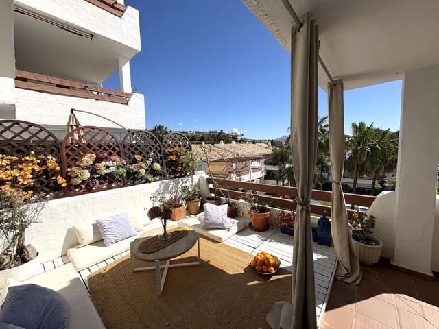 2 slaapkamer Halfvrijstaande villa te koop in Selwo, Estepona met zwembad - € 349.000 (Ref: 9839088)