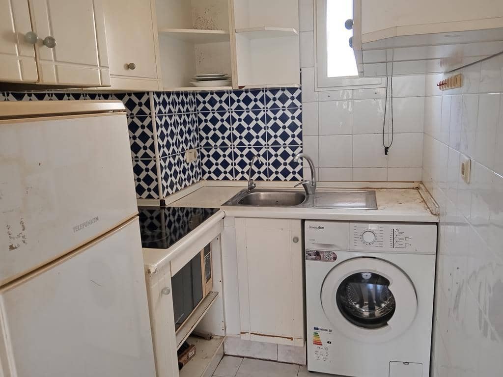 3 bedroom Townhouse for sale in Torrevieja with pool - € 170,000 (Ref: 9839097)