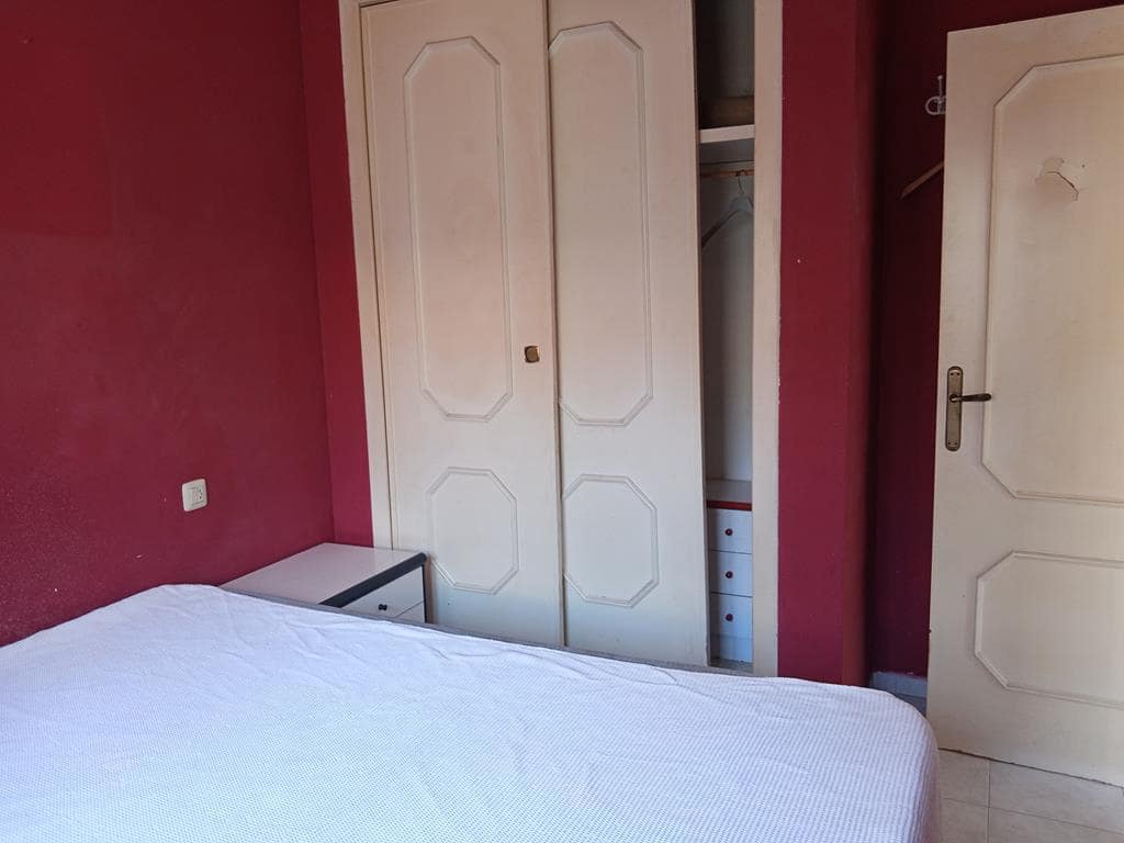 3 bedroom Townhouse for sale in Torrevieja with pool - € 170,000 (Ref: 9839097)