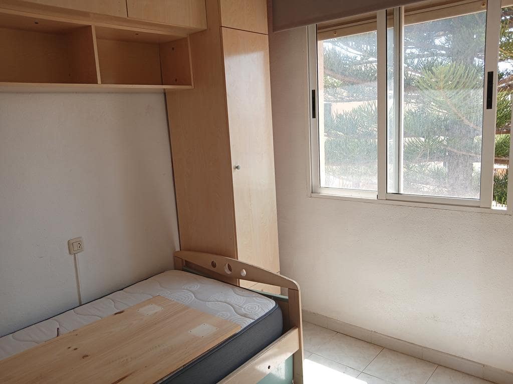 3 bedroom Townhouse for sale in Torrevieja with pool - € 170,000 (Ref: 9839097)