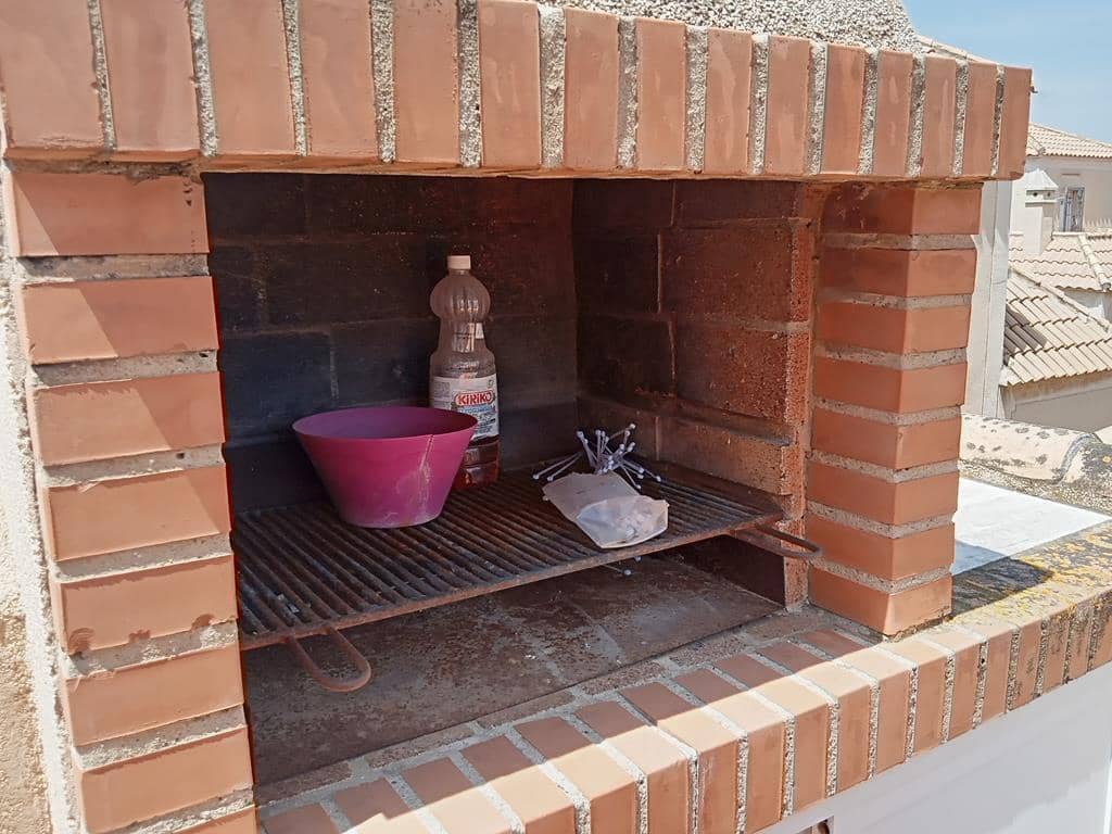 3 bedroom Townhouse for sale in Torrevieja with pool - € 170,000 (Ref: 9839097)