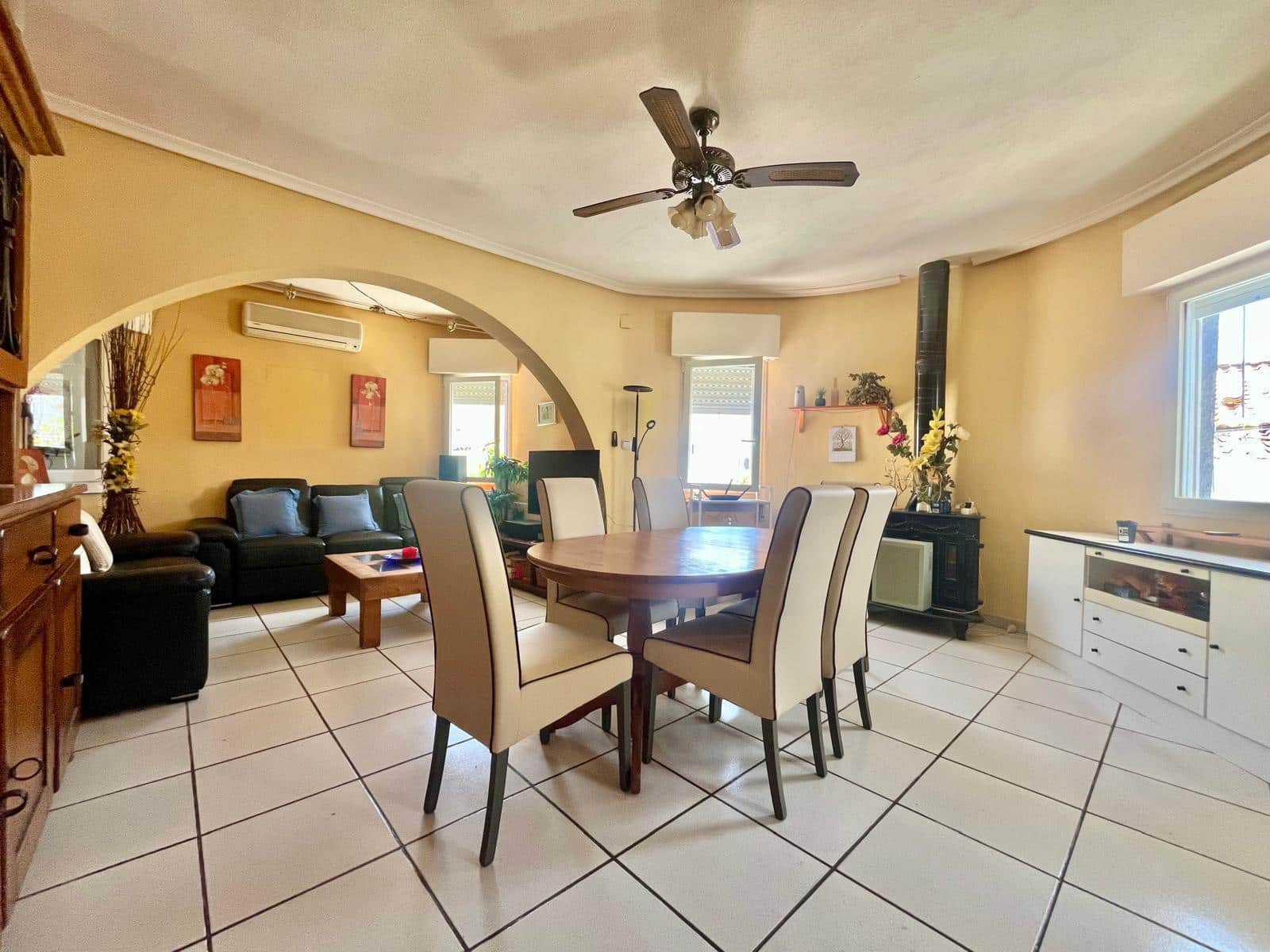 3 bedroom Villa for sale in Orihuela Costa with pool - € 335,000 (Ref: 9839102)