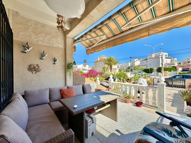 3 soveværelse Byhus til salg i Las Filipinas med swimmingpool - € 185.000 (Ref: 9840314)