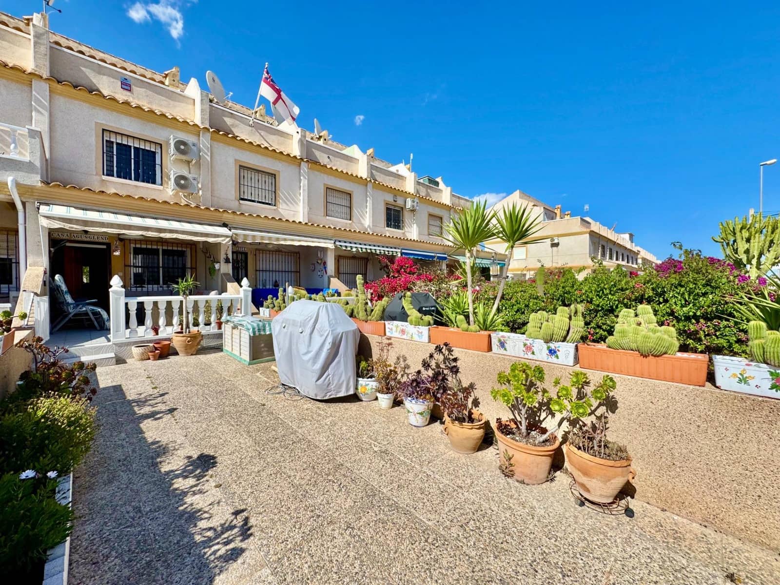 3 bedroom Townhouse for sale in Orihuela Costa with pool - € 195,000 (Ref: 9840314)