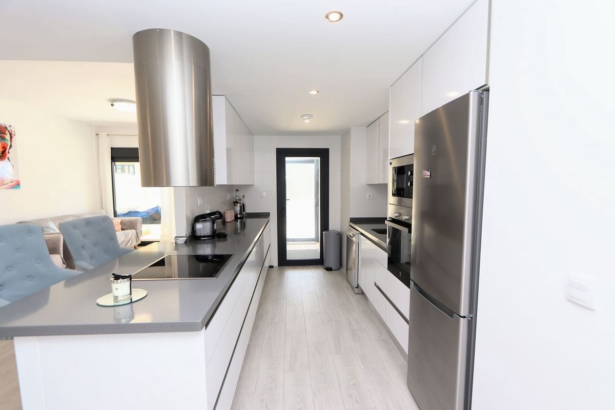 3 bedroom Apartment for sale in Orihuela with pool garage - € 320,000 (Ref: 9842800)