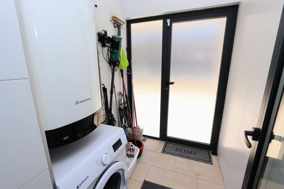 3 bedroom Apartment for sale in Orihuela with pool garage - € 320,000 (Ref: 9842800)