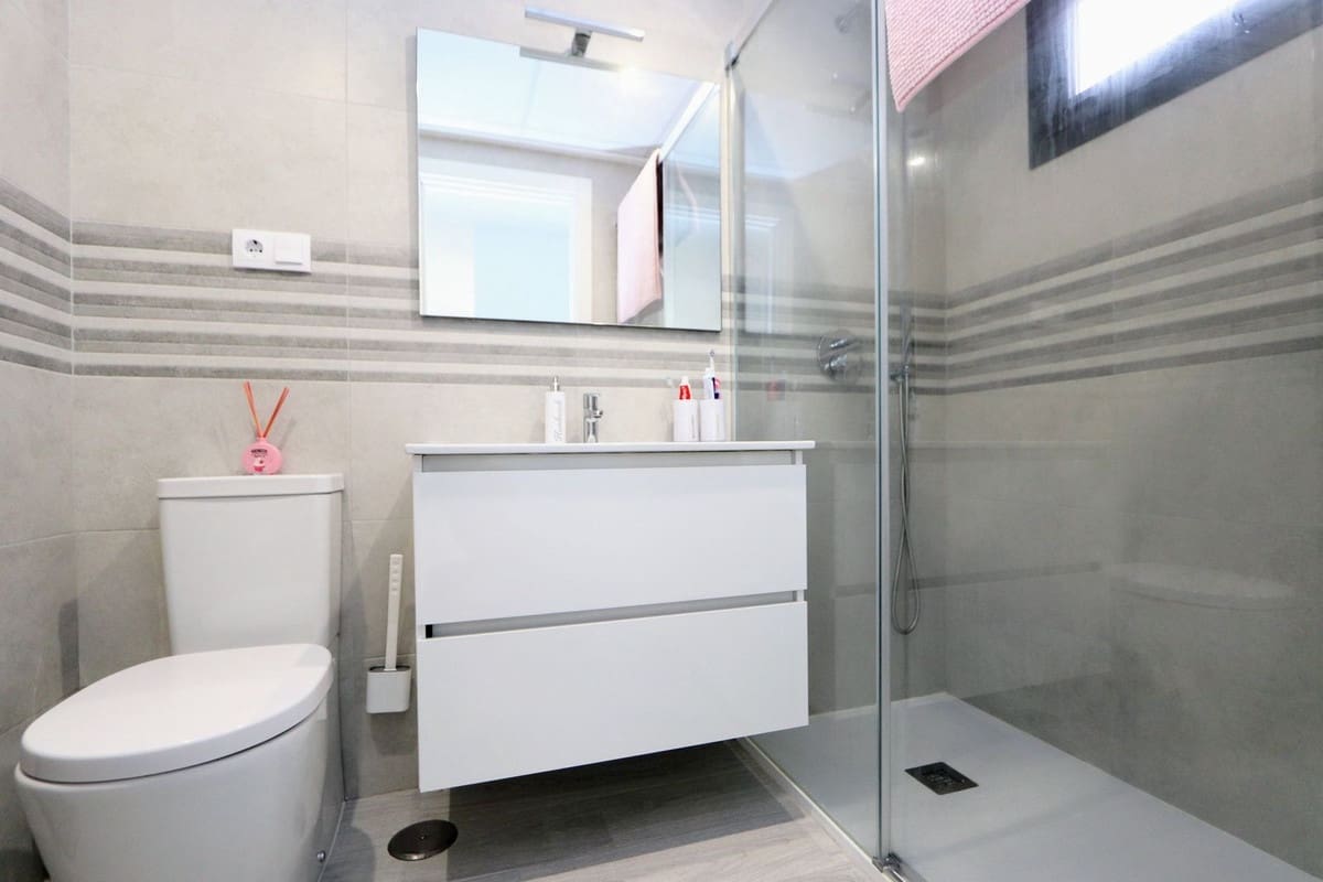 3 bedroom Apartment for sale in Orihuela with pool garage - € 320,000 (Ref: 9842800)