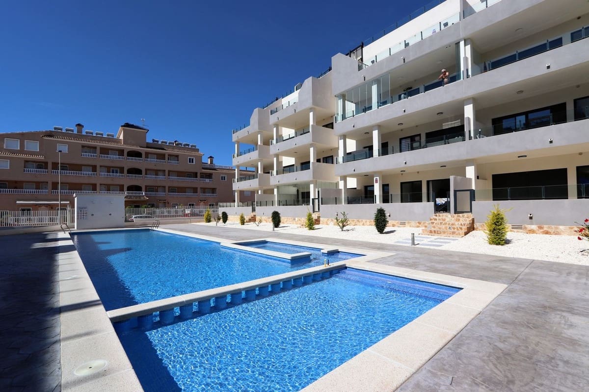 3 bedroom Apartment for sale in Orihuela with pool garage - € 320,000 (Ref: 9842800)