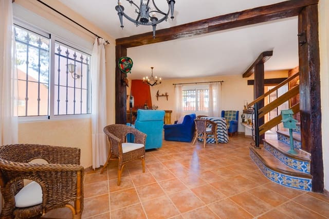 5 soverom Villa til salgs i San Miguel de Salinas med garasje - € 495 000 (Ref: 9842801)