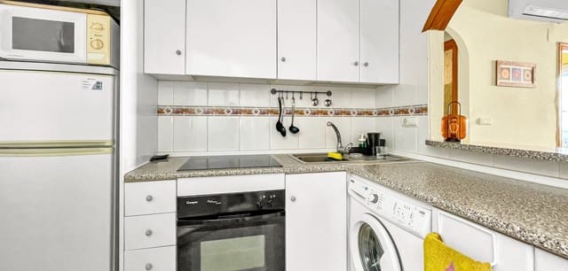 2 slaapkamer Bungalow te koop in Playa Flamenca, Orihuela met zwembad - € 169.000 (Ref: 9842810)