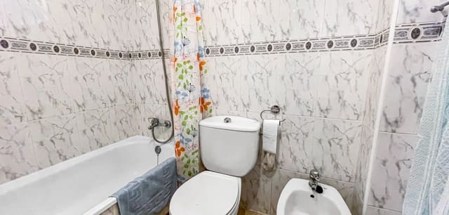 Bungalow de 2 habitaciones en Playa Flamenca, Orihuela en venta con piscina - 169.000 € (Ref: 9842810)