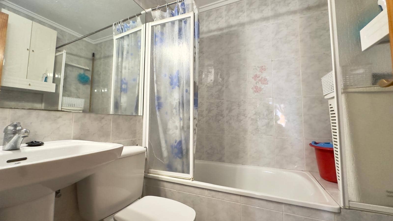 2 quarto Apartamento para venda em Torrevieja - 141 900 € (Ref: 9842818)