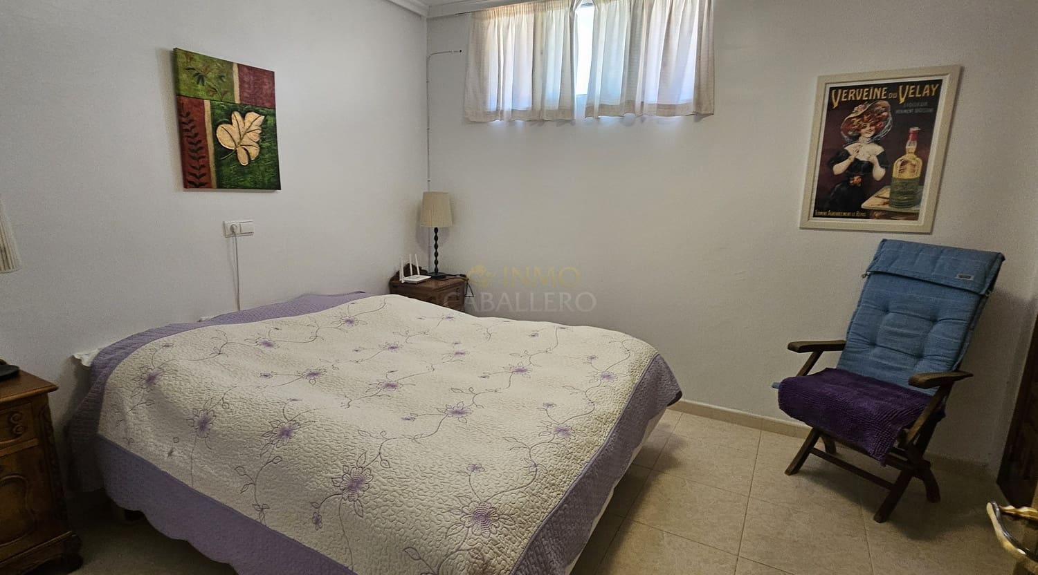 5 bedroom Villa for sale in Pinar de Campoverde with garage - € 725,000 (Ref: 9842833)