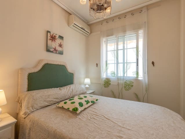 2 Zimmer Apartment zu verkaufen in Nueva Torrevieja, Torrevieja mit Pool - 145.000 € (Ref: 9842837)