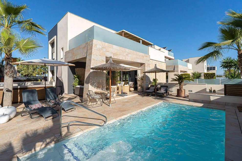 4 sovrum Villa till salu i Benijofar med pool garage - 724 900 € (Ref: 9842839)
