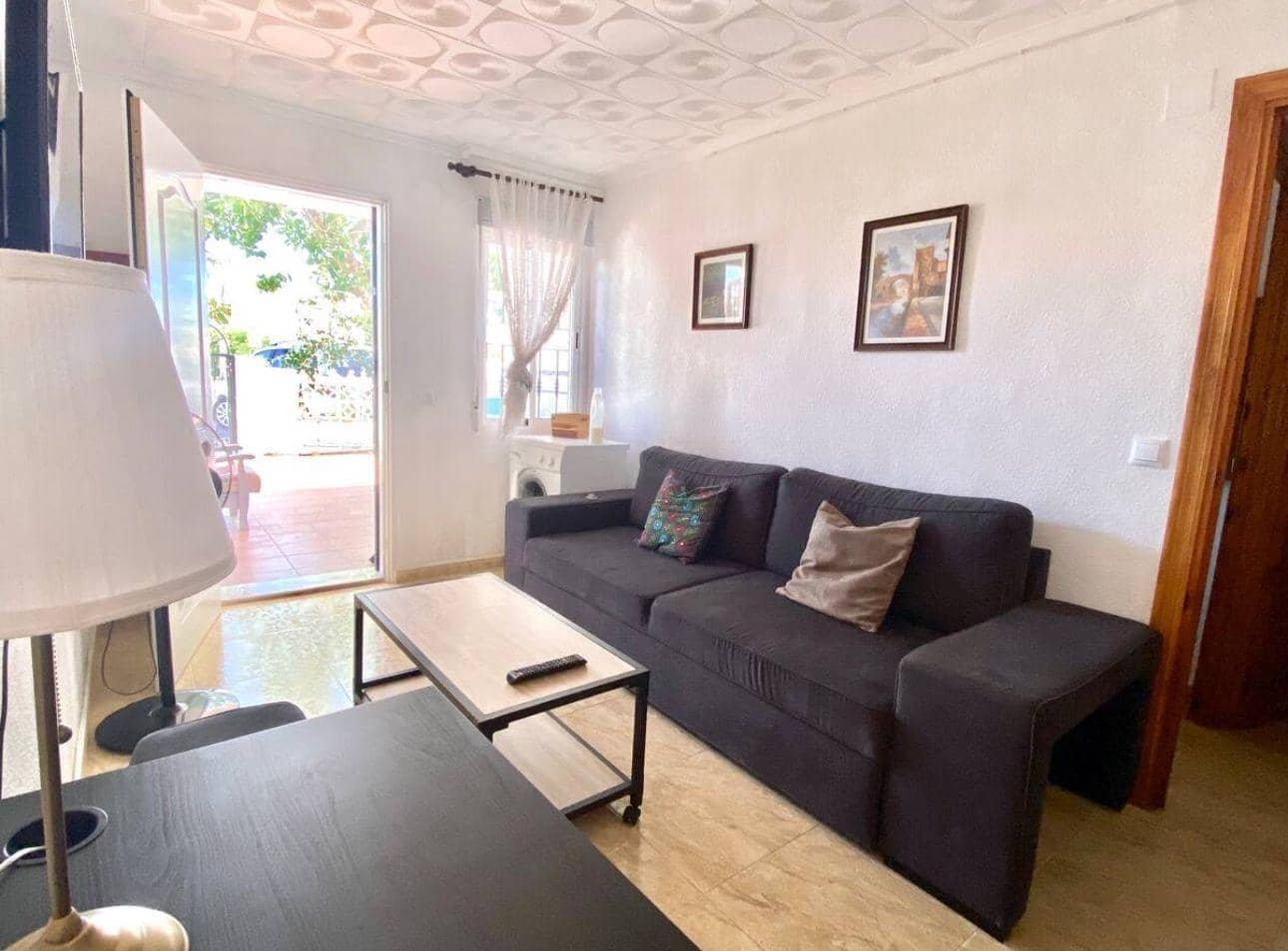 2 bedroom Townhouse for sale in Torrevieja with pool - € 148,000 (Ref: 9842844)