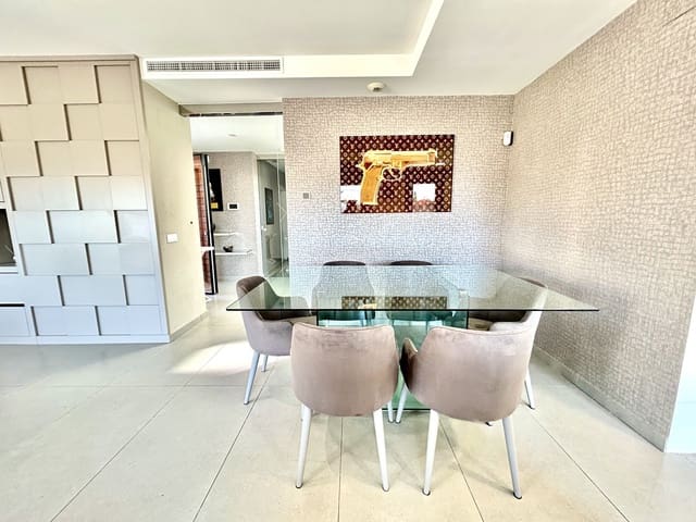 5 Zimmer Villa zu verkaufen in Los Balcones mit Garage - 849.950 € (Ref: 9842846)