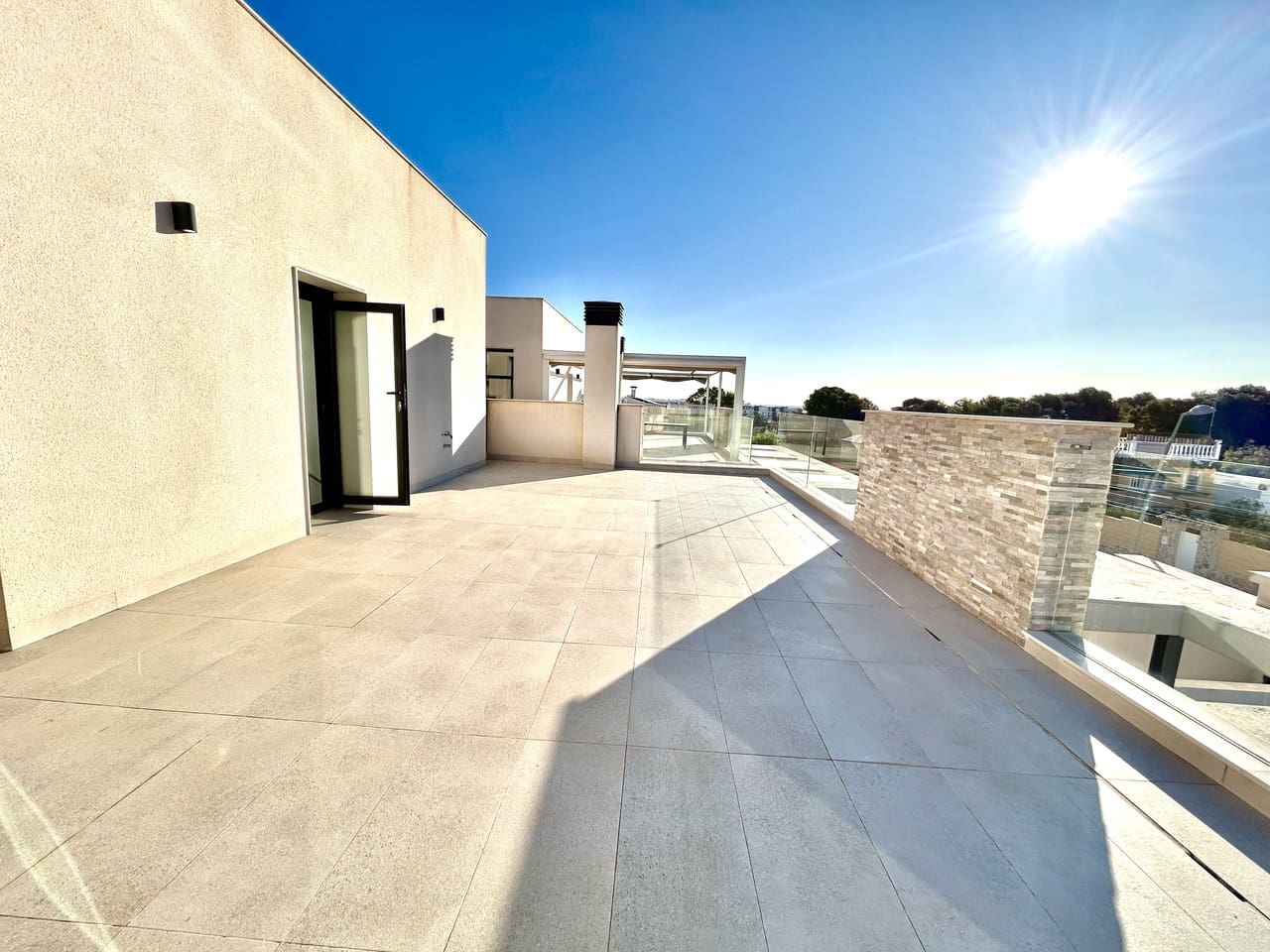 5 Zimmer Villa zu verkaufen in Los Balcones mit Garage - 849.950 € (Ref: 9842846)