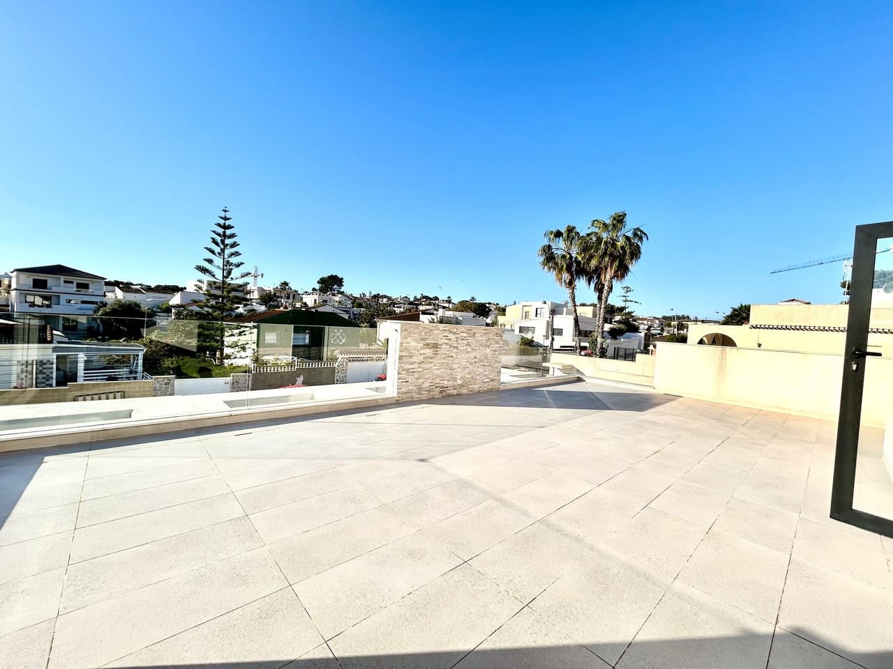 5 Zimmer Villa zu verkaufen in Los Balcones mit Garage - 849.950 € (Ref: 9842846)