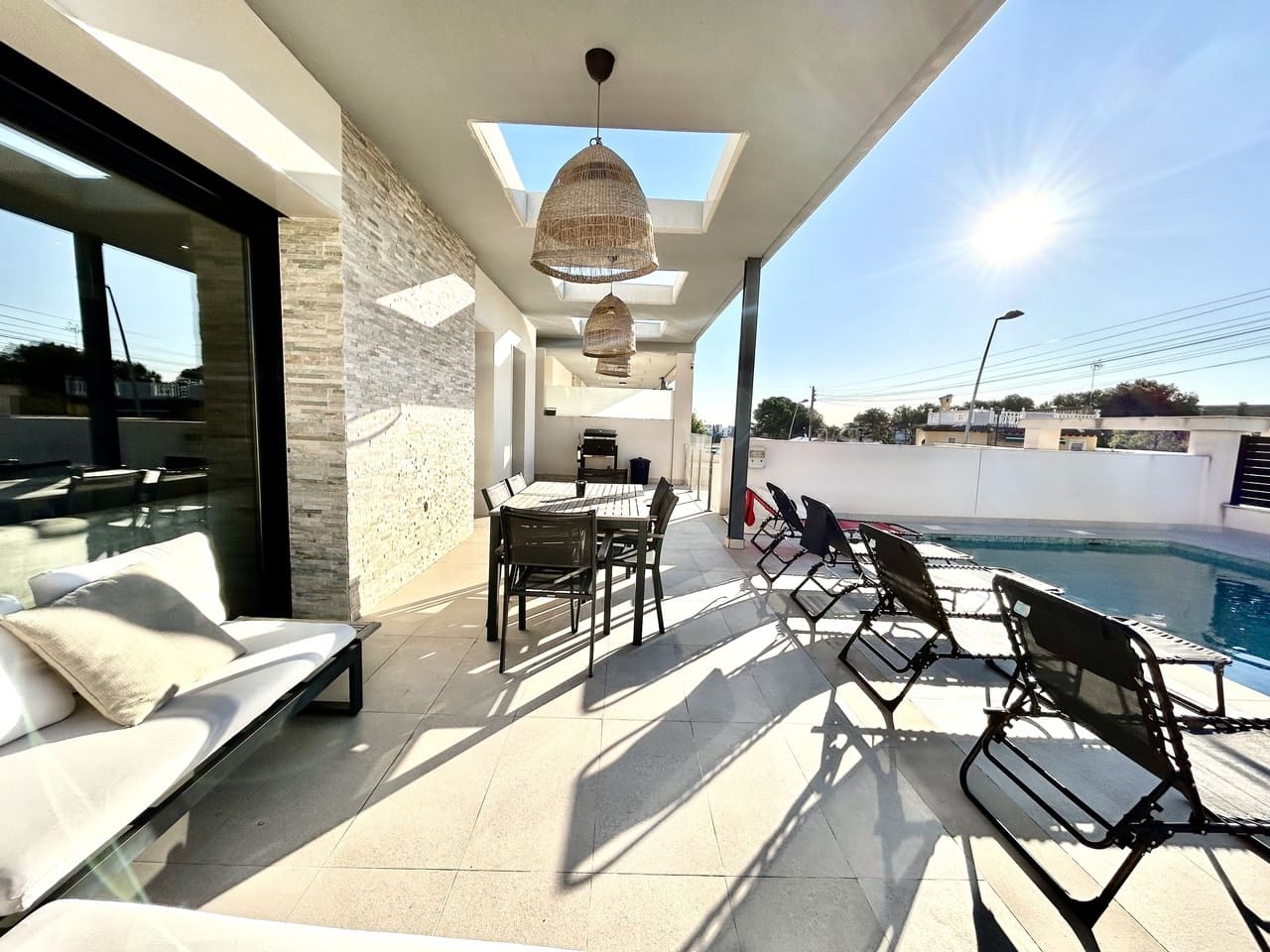 5 Zimmer Villa zu verkaufen in Los Balcones mit Garage - 849.950 € (Ref: 9842846)