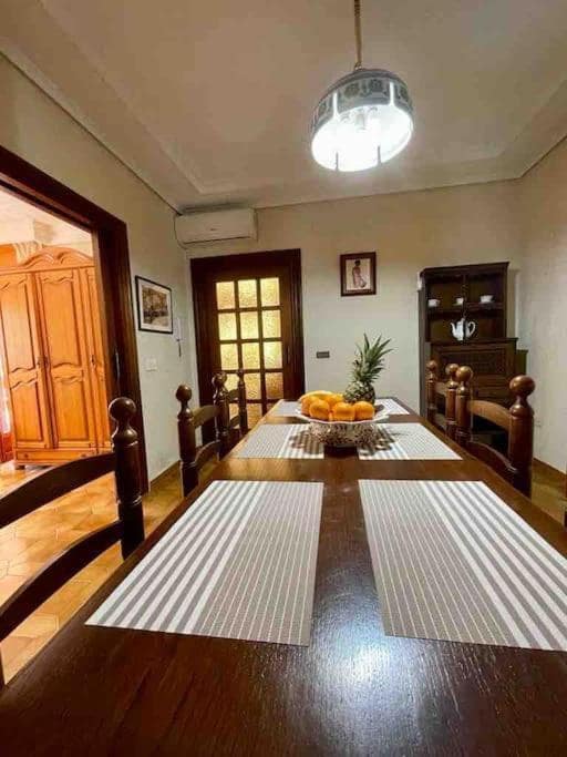 4 Zimmer Villa zu verkaufen in Orihuela Costa mit Pool - 850.000 € (Ref: 9842857)