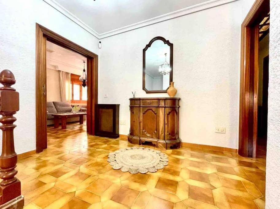 4 Zimmer Villa zu verkaufen in Orihuela Costa mit Pool - 850.000 € (Ref: 9842857)