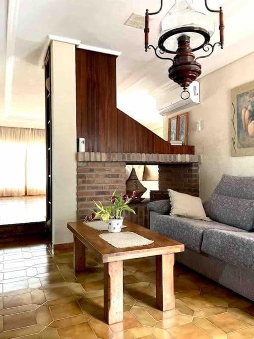 4 Zimmer Villa zu verkaufen in Orihuela Costa mit Pool - 850.000 € (Ref: 9842857)