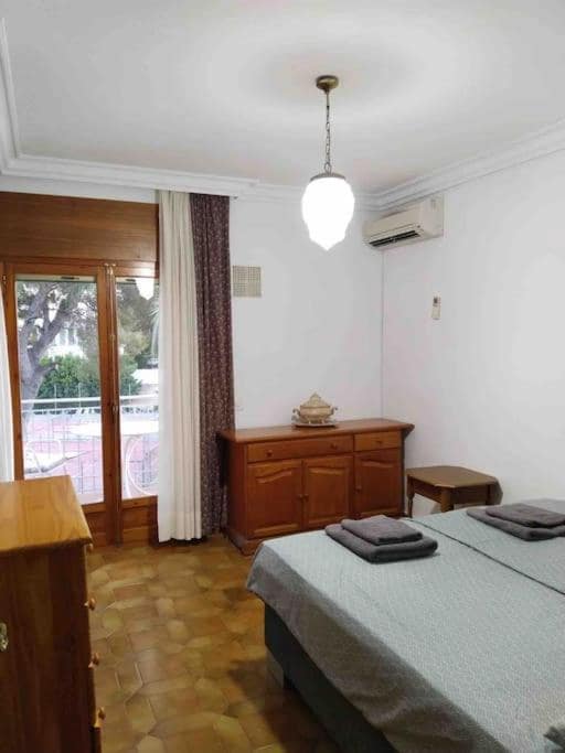 4 Zimmer Villa zu verkaufen in Orihuela Costa mit Pool - 850.000 € (Ref: 9842857)