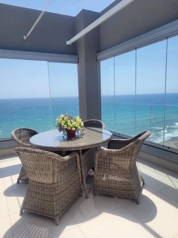 3 chambre Penthouse à vendre à Punta Prima, Torrevieja avec piscine - 795 000 € (Ref: 9842860)