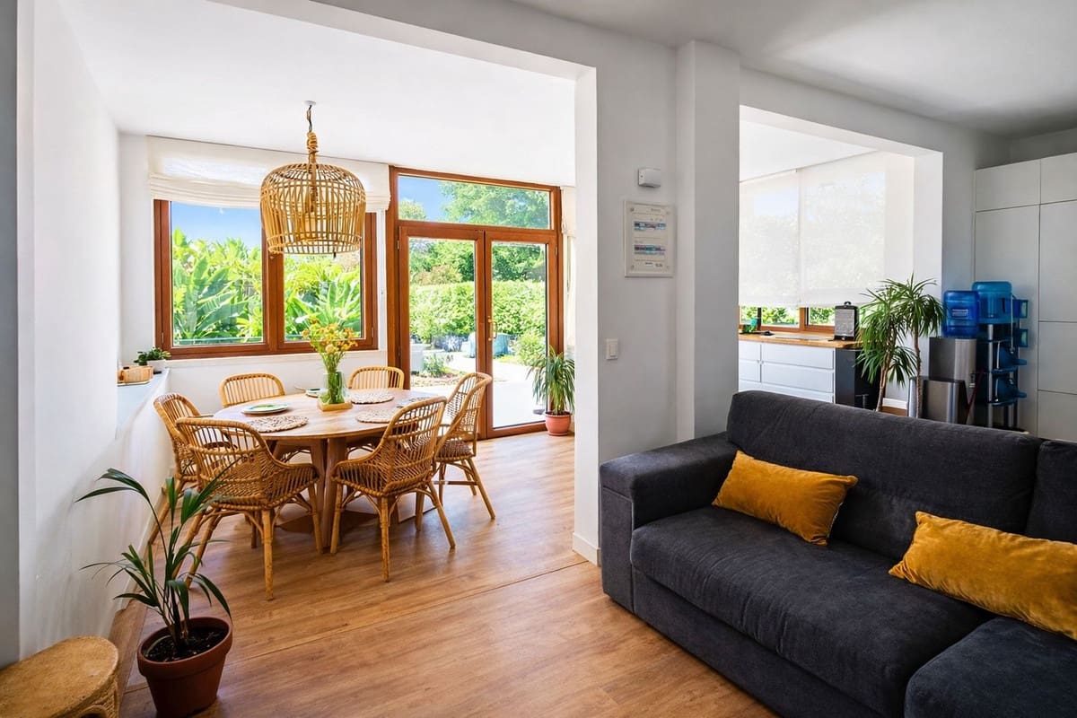 3 Zimmer Villa zu verkaufen in La Duquesa / Puerto de la Duquesa mit Pool Garage - 430.000 € (Ref: 9845292)