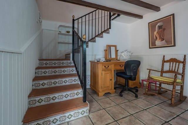 5 bedroom Apartment for sale in Alhaurín el Grande with pool - € 485,000 (Ref: 9845294)