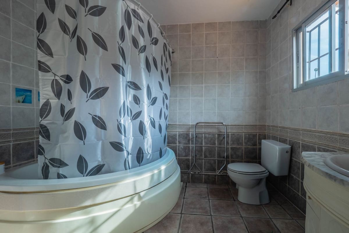 5 makuuhuone Huoneisto myytävänä paikassa Alhaurin el Grande mukana uima-altaan - 485 000 € (Ref: 9845294)