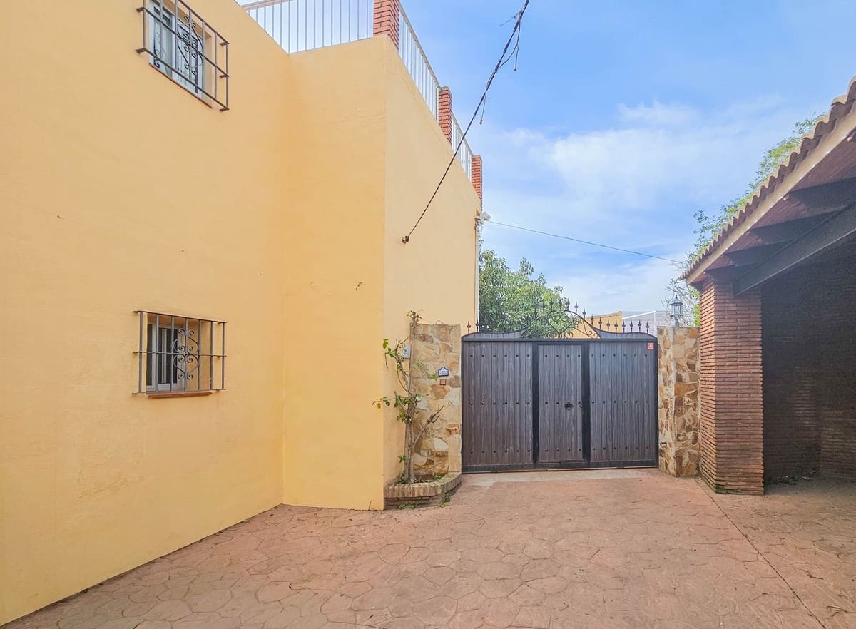 5 makuuhuone Huoneisto myytävänä paikassa Alhaurin el Grande mukana uima-altaan - 485 000 € (Ref: 9845294)
